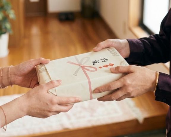 内祝いとは？【基本マナーからおすすめギフトまで】5分で読める内祝い完全ガイド